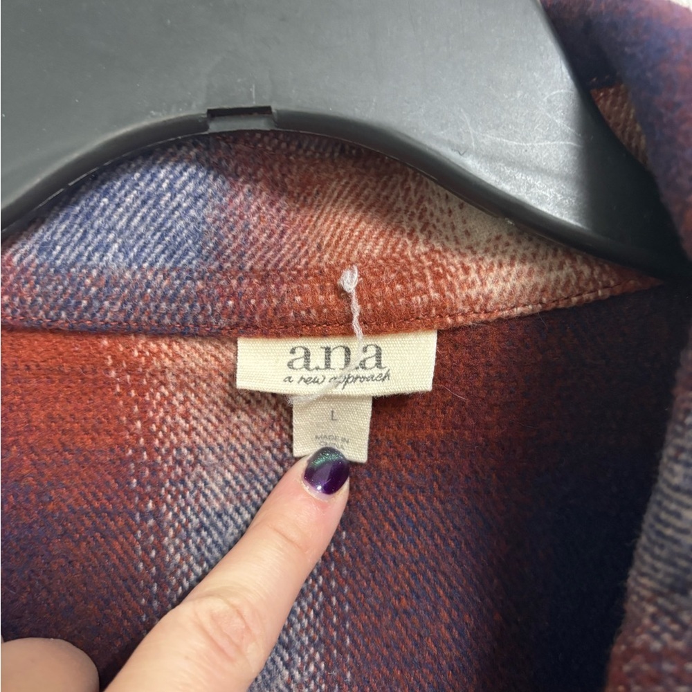 a.n.a Rust & Navy Plaid Shacket Button Front Women’s Size Large - Picture 3 of 9